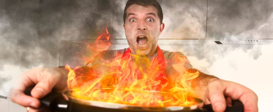 4 Dinge, die Sie wirklich niemals in der Küche machen sollten