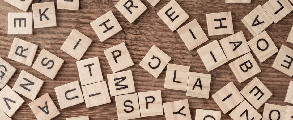 scrabble mit buchstaben