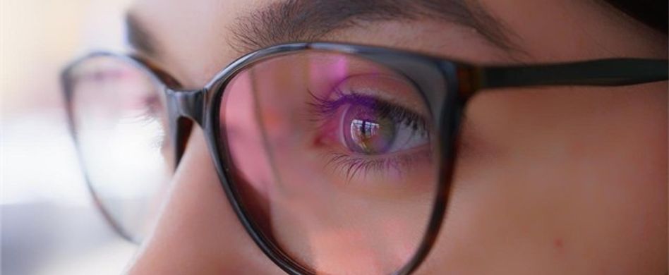 Brillen sind eines von vielen Hilfsmitteln, um die Augengesundheit zu schützen.