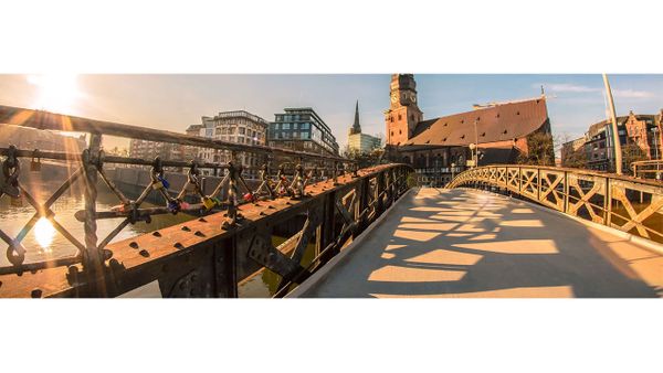 vermessungsbuero-in-hamburg-wie-kallich-partner-mit-modernster-technik-fuer-praezision-auf-jedem-grundstueck-sorgt-bild-2