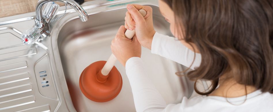 Abfluss verstopft! 4 SOS-Maßnahmen, wenn das Rohr dicht ist