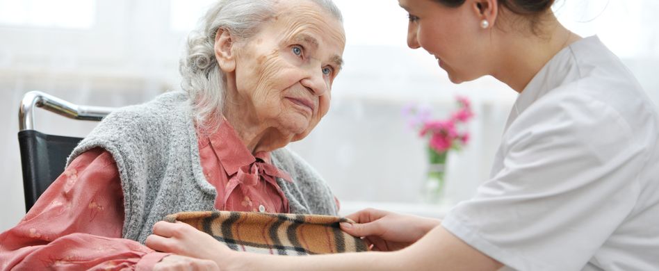 Ambulanter Pflegedienst: Regelmäßige Versorgung zu Hause