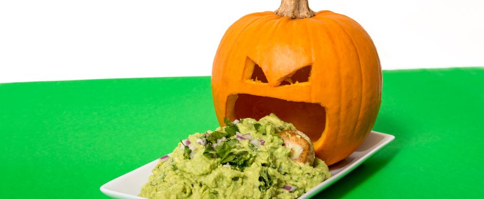 Bastelanleitung „Kotzender“ Kürbis mit Guacamole und Nachos