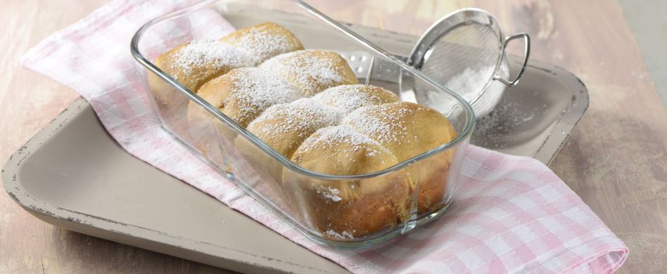 Bayerische Rohrnudeln mit Zuckerkruste