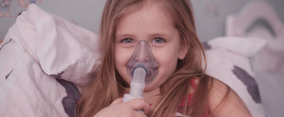 Behandlung von Keuchhusten: Medikamente und Ruhe in Kombination