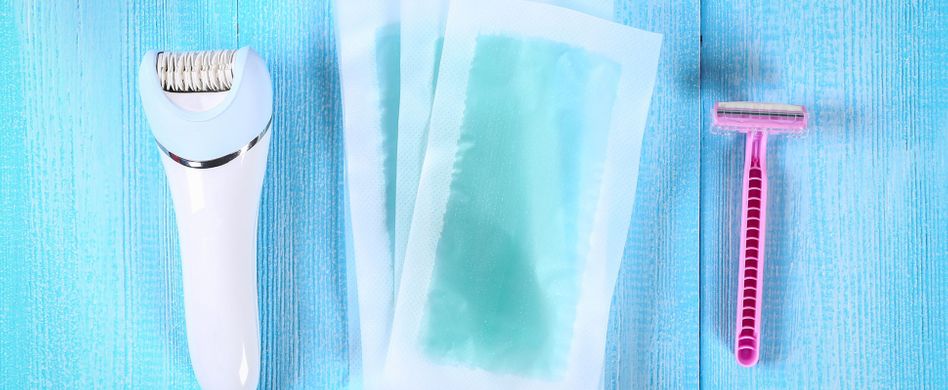 Beine einfach selber enthaaren: So geht es zu Hause