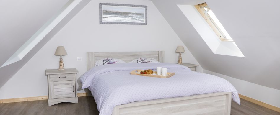 Dachschräge gestalten: So nutzen Sie den Platz optimal