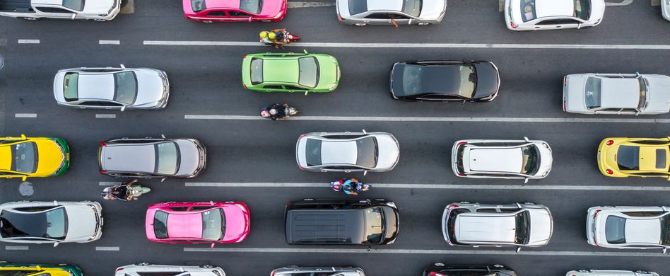 Das Rechtsfahrgebot: Was Sie beachten sollten und wann Sie sich strafbar machen