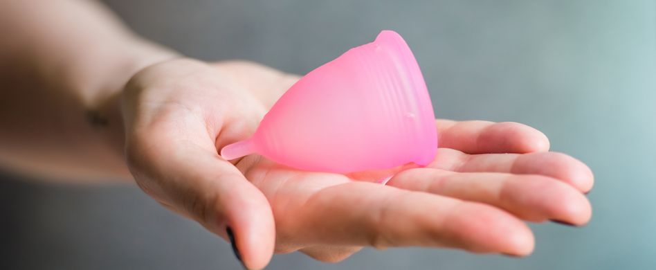 Das sind die Vor- und Nachteile der Menstruationstasse