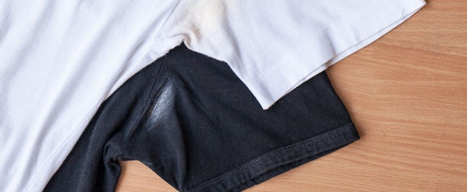 Deoflecken entfernen: Diese 3 Hausmittel helfen wirklich