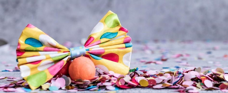 Die Spuren des Karnevals: Ein Drama in 6 Akten - aber mit Glitzer