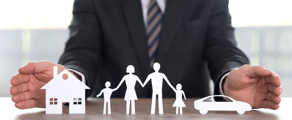 Die Pflichtversicherungen sollen Sie durch sinnvolle Zusatzversicherungen ergänzen.