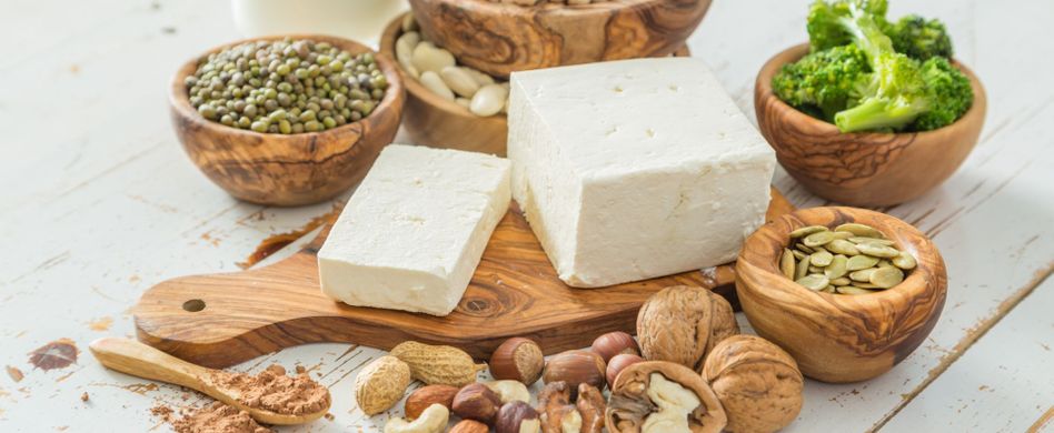 Eier, Käse & Co. vermeiden: 5 vegane Lebensmittel zum Ausprobieren