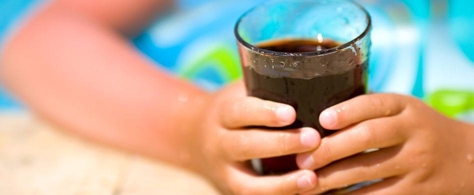 Essen bei Durchfall: Warum Cola und Salzstangen keine geeigneten Hausmittel sind