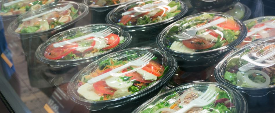 Expertenrat: Hohes Risiko für Lebensmittelkeime bei To-Go-Produkten