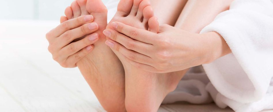 Fußfehlstellungen: Knick-, Senk-, Plattfuß und Co. im Überblick