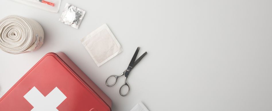 Gegen Durchfall und Fieber: Das gehört in jede Hausapotheke