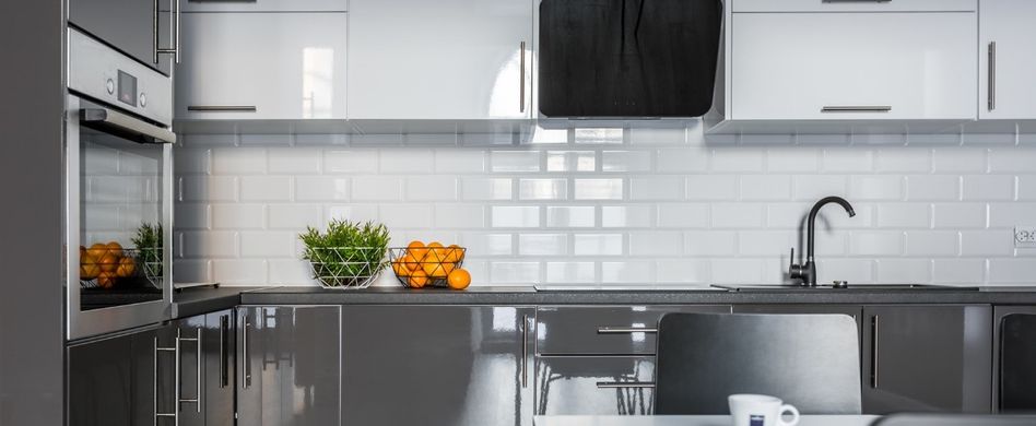 Hochglanzmöbel reinigen: Von der Kommode bis zur Musikanlage