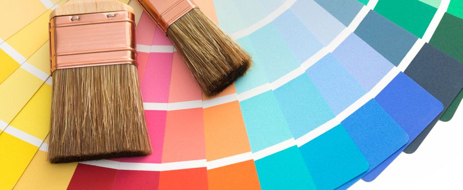 Farbpalette mit Pinsel