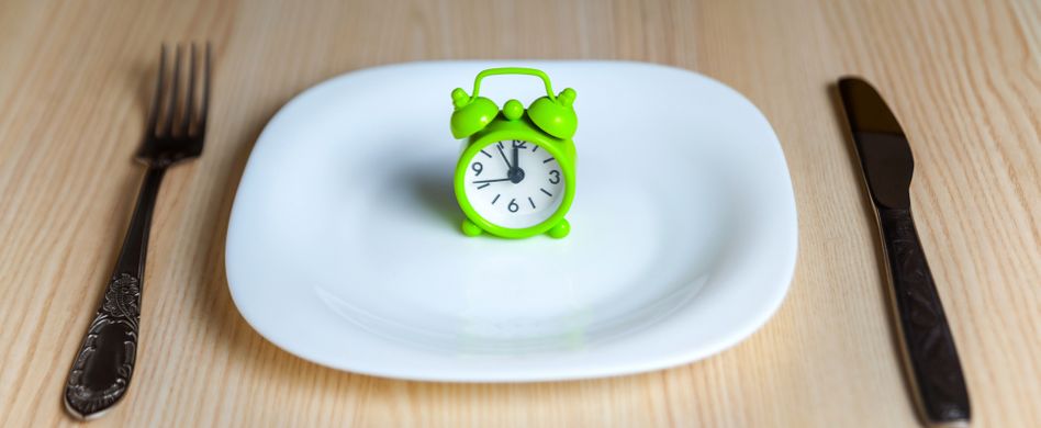 Intervallfasten: Anleitung für das Fasten mit Pausen