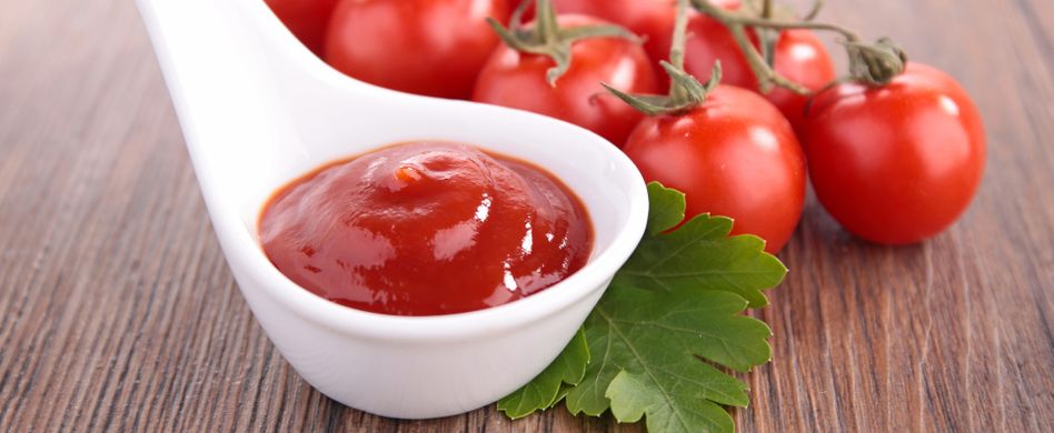 Ketchupflecken entfernen: Aus Kleidung, Teppich und Co.