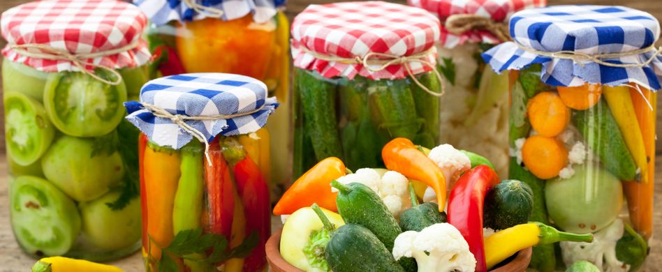 Lebensmittel haltbar machen: Einlegen, Einkochen, Einfrieren - so gelingt´s