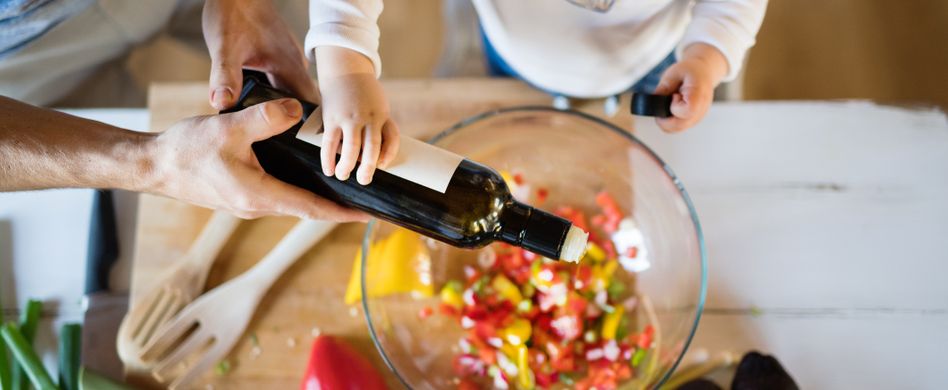 Leinöl, Rapsöl, Olivenöl: Das sind die gesündesten Speiseöle