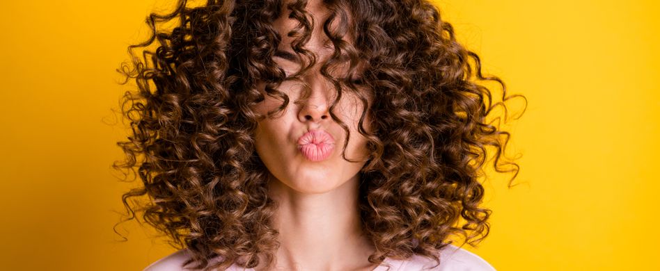 Locken ohne Hitze: Frisuren ohne das Haar zu Schädigen