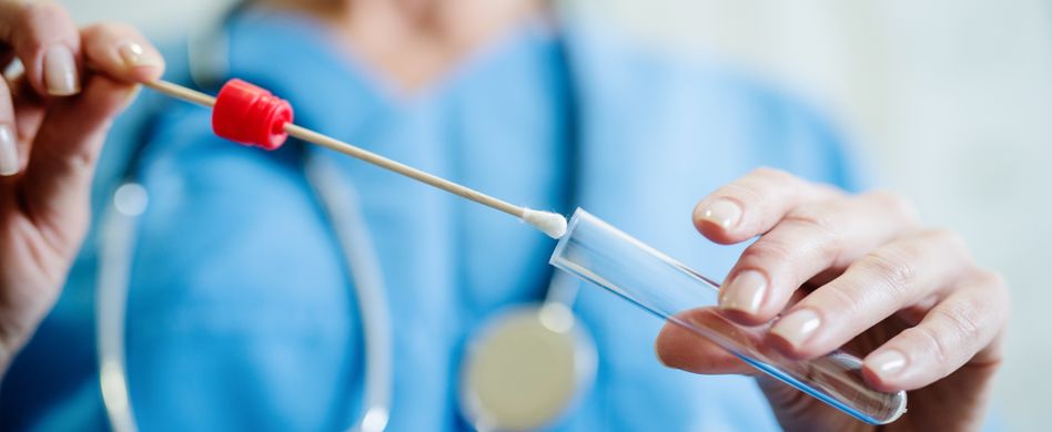 Mandelentzündungen: Wenn harmlose Bakterien Komplikationen verursachen