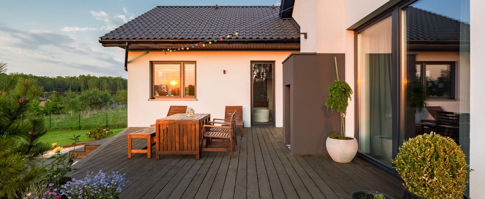 Montage der Balkonbeläge