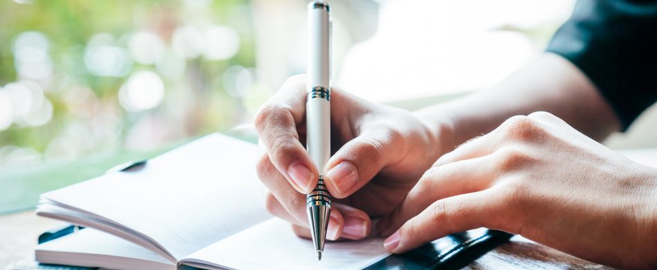 Pflegetagebuch führen: Richtig dokumentieren für die Pflegeversicherung