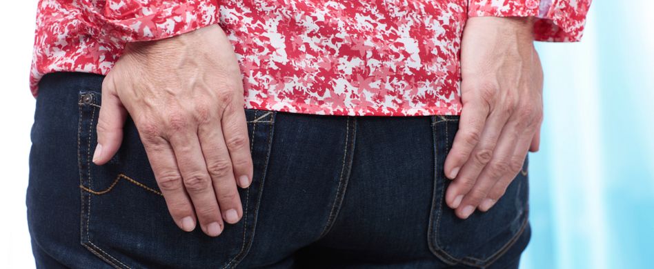 Pickel am Po: Ursache und Behandlung