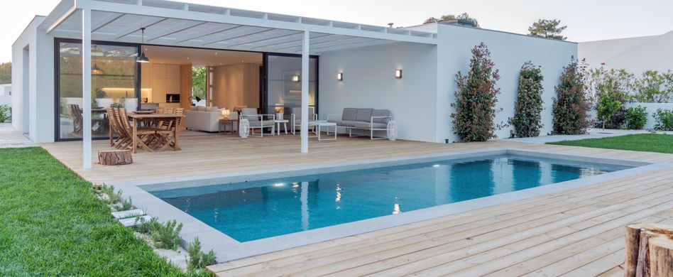 Pool im Garten: Wissenswertes zu Planung, Kosten und Co.