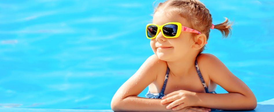 Pool kindersicher machen: Regeln und Möglichkeiten