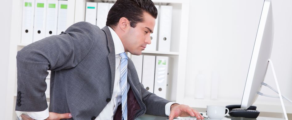 Richtig sitzen im Büro: So vermeiden Sie Rückenschmerzen