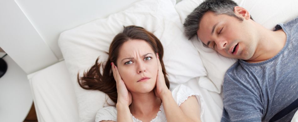 Schnarchen: Operation als Hilfe gegen den nächtlichen Lärm