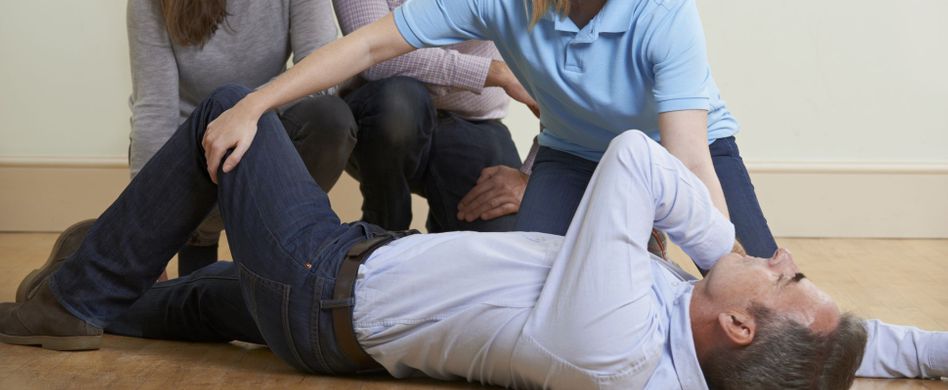 Stabile Seitenlage: Anleitung für die Erste Hilfe