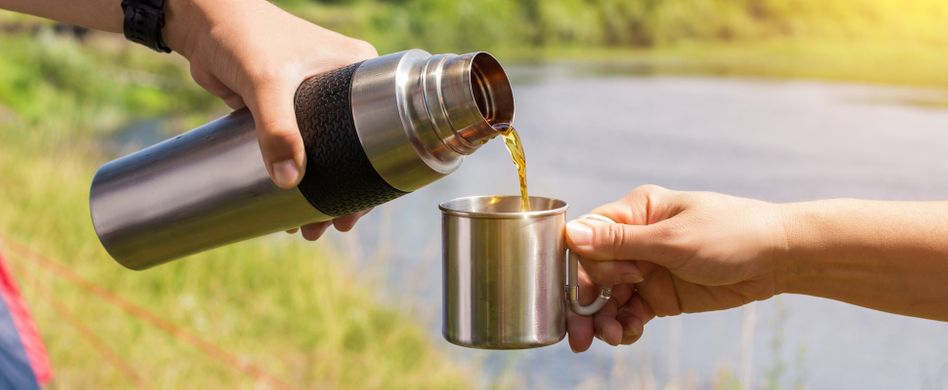 Thermoskanne reinigen: Mit Hausmitteln zur sauberen Flasche
