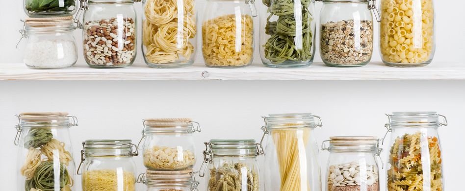 Vorräte richtig lagern: Mehl, Nudeln, Kaffee und Gewürze hygienisch aufbewahren