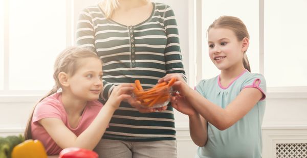 was-stimmt-was-nicht-eine-augenaerztin-raeumt-mit-augen-mythen-auf-bild-1