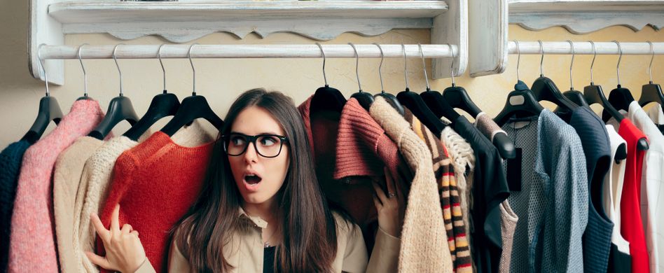 Was tun bei Geruch im Kleiderschrank? Nicht nur Lavendelsäckchen helfen