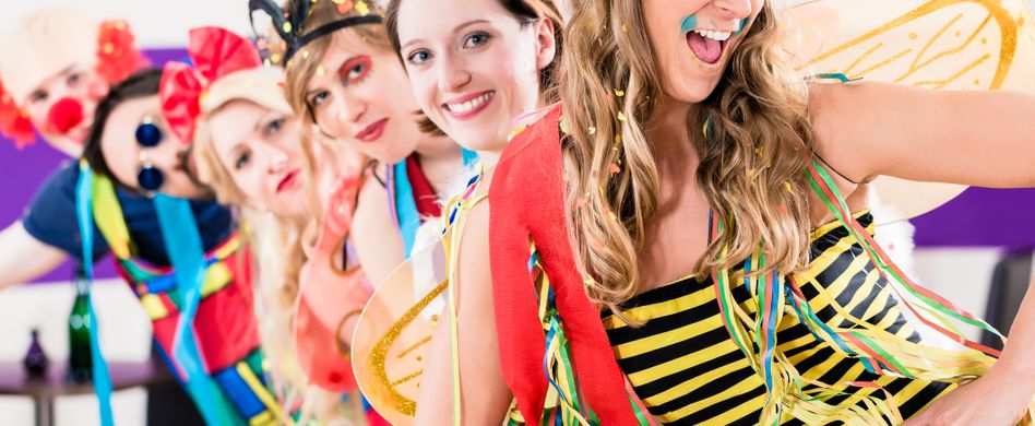 Weiberfastnacht: Darf man einfach so die Krawatte abschneiden?