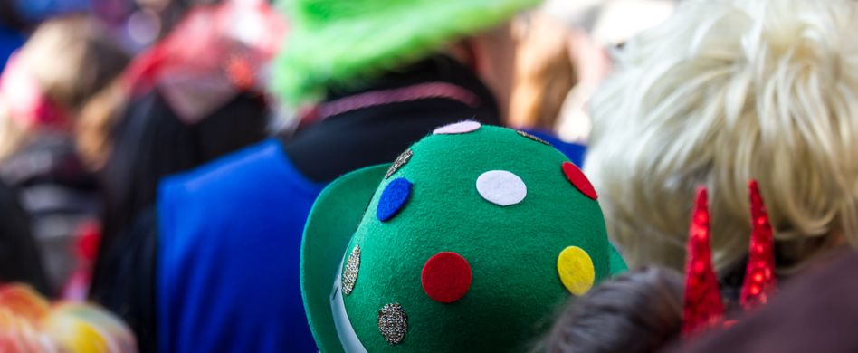 Wildpinkeln an Karneval - Wieviel Narrenfreiheit ist erlaubt?