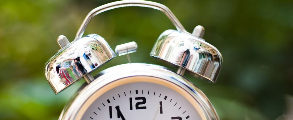 Zeitumstellung auf Sommerzeit: Auswirkungen auf die Gesundheit