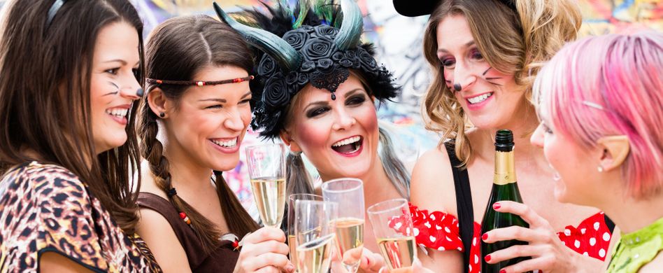 4 Schminktipps für Karneval: Cowgirl, Engel, Hippie & Meerjungfrau