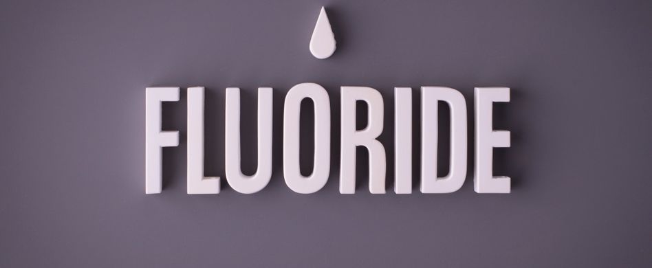 Mikronährstoff Fluorid: Wirkung, Tagesbedarf und Nahrungsmittel