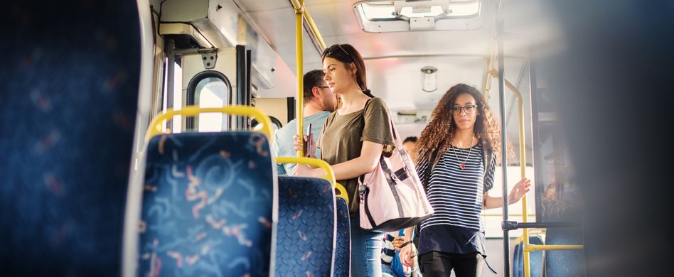 Ansteckung in Bus, Bahn und Zug: Corona-Risiko öffentliche Verkehrsmittel