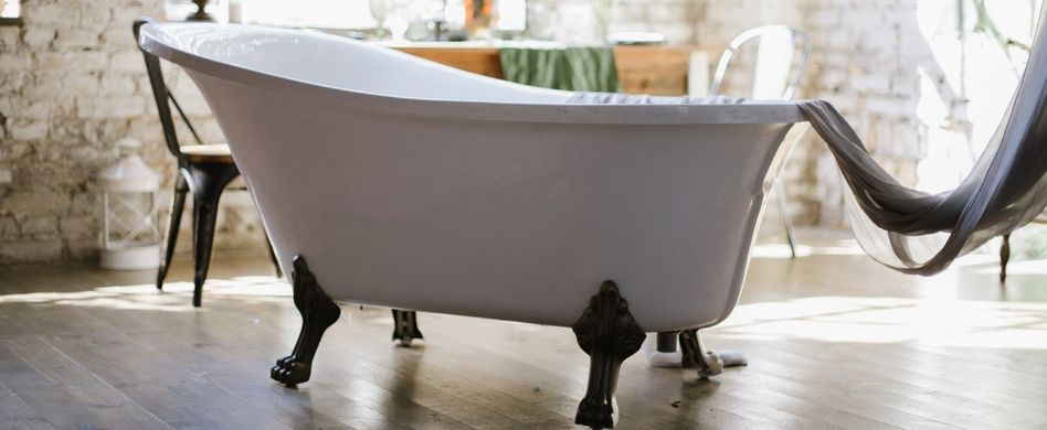 Badewanne reinigen: Tipps & Hausmittel für Acryl und Emaille