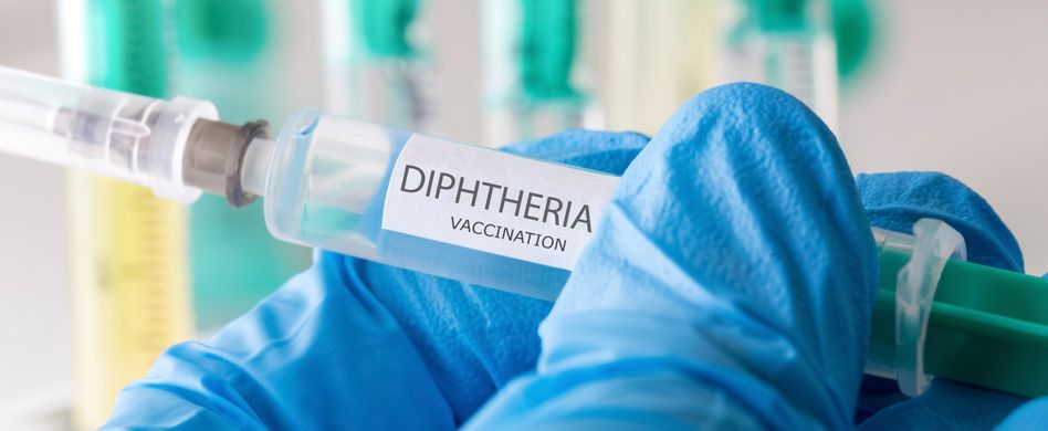Diphtherie: Symptome, Behandlung und Diphtherie-Impfung