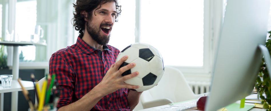Fußball WM im Büro schauen: Das ist erlaubt